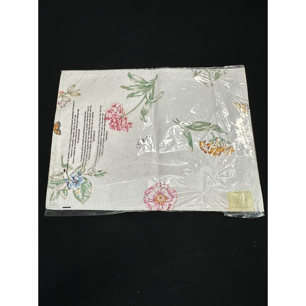 Lenox Butterfly Meadow Placemat White Floral Butterfly Damask 18x13 set of 4
